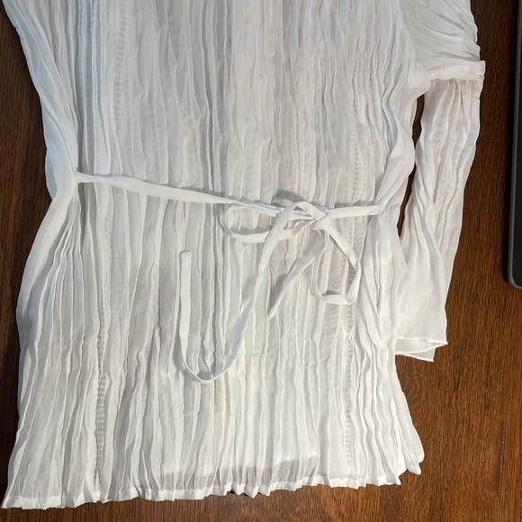 Women’s white crepe shirt - Picture 5 of 6